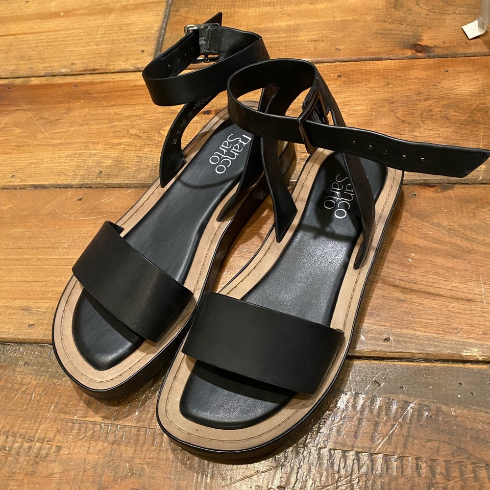 EUC Franco Sarto Eden Platform Sandals